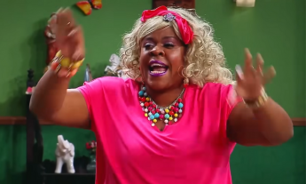 Cacau Protásio rebate polêmica com roteirista do ‘Vai Que Cola’: ‘Não tenho o poder de demitir ninguém’