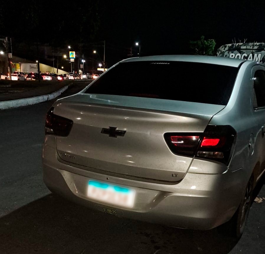 Veículo usado por assaltantes em Itacoatiara é apreendido em Manaus com auxílio do “Paredão”