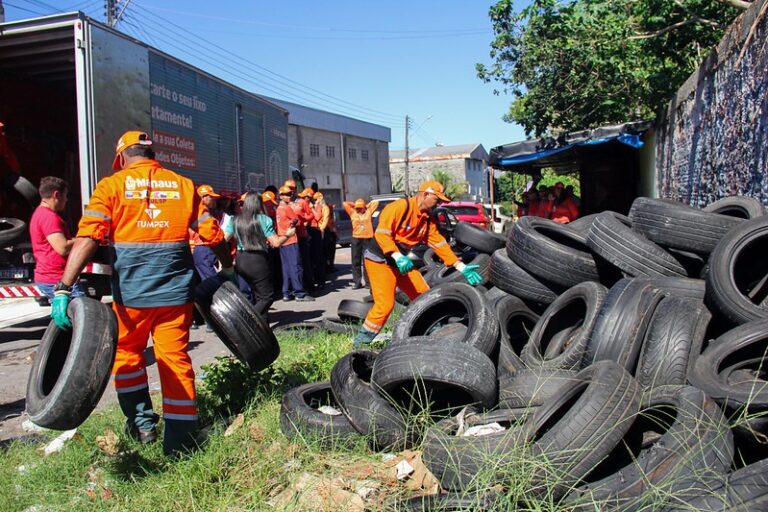 Mega operação: Prefeitura de Manaus recolhe 52 mil pneus em ‘Dia D’ para eliminar criadouros do mosquito da dengue