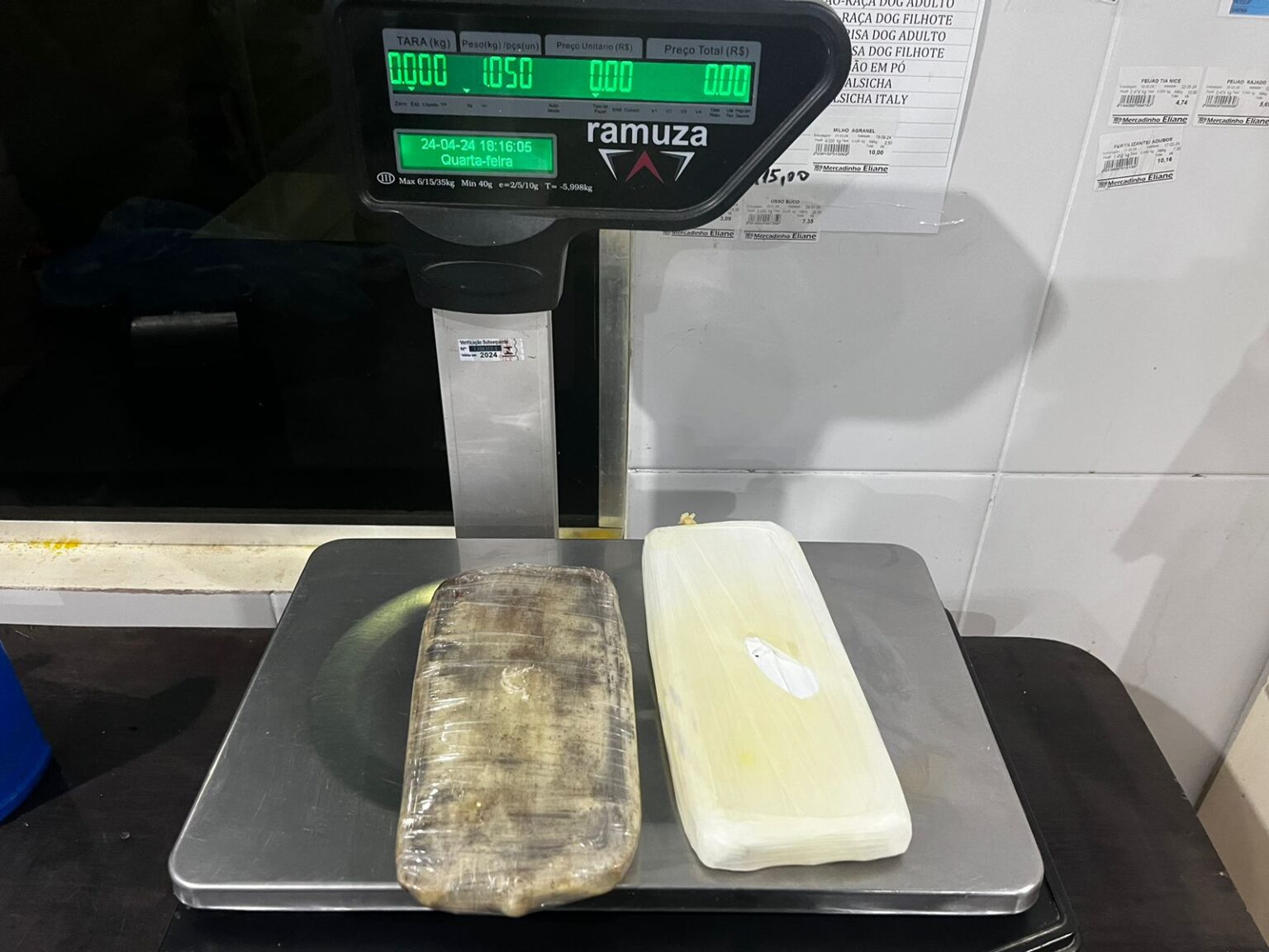 Base Tiradentes: Em Manaquiri, homem é preso com tabletes de drogas em embarcação