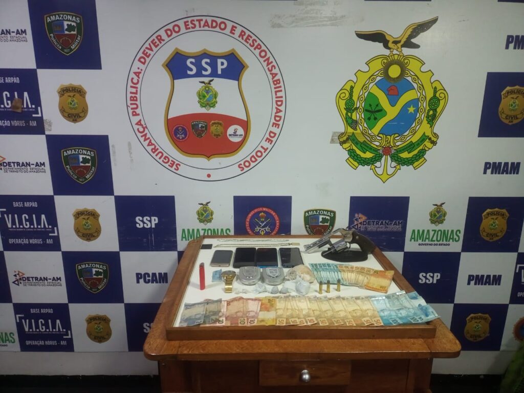 Base Arpão 1: PMAM prende grupo que usava embarcação para vender drogas em comunidade de Coari