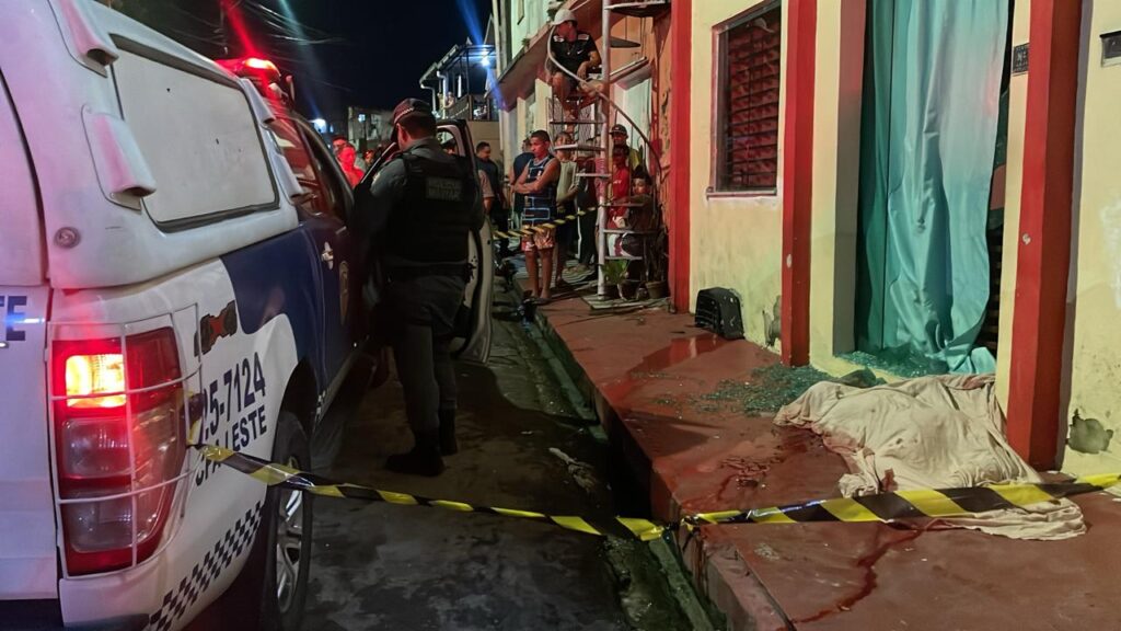 Jovem é executado na véspera do próprio aniversário em beco no bairro Coroado