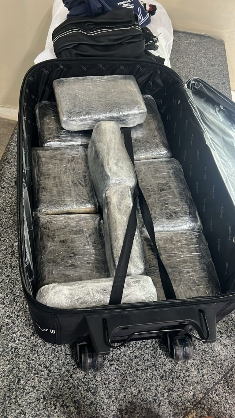 Polícia Civil-AM e Exército Brasileiro prendem jovem com 10 tabletes de maconha em São Gabriel da Cachoeira