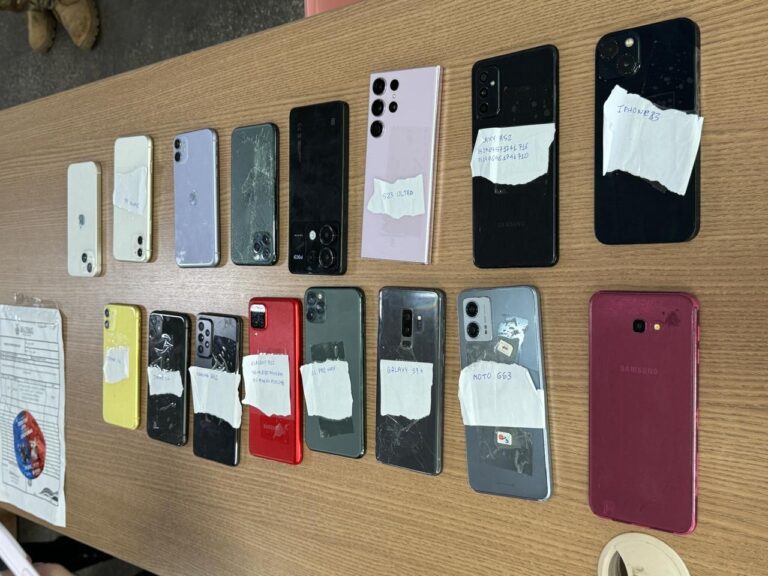 Em 24 horas, Forças de Segurança prendem cinco pessoas e apreendem 22 celulares roubados ou furtados
