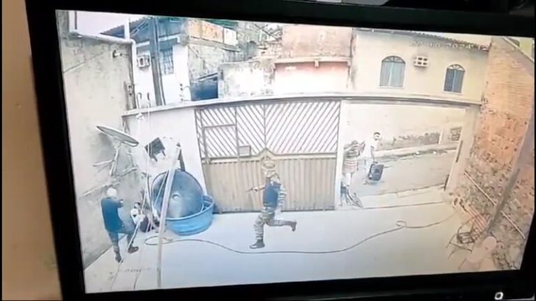 VÍDEO: homem é executado por pistoleiros encapuzados em Manaus