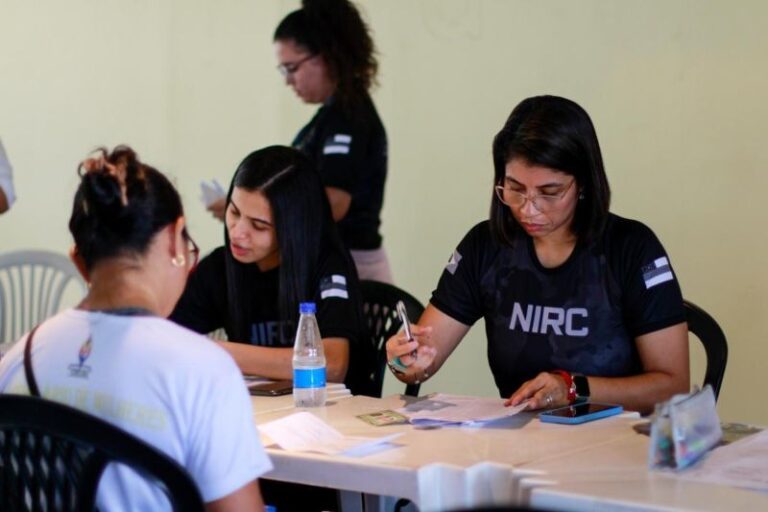 Programa RecuperaFone: SSP-AM aguarda donos para fazer a devolução de 73 aparelhos de telefone celular