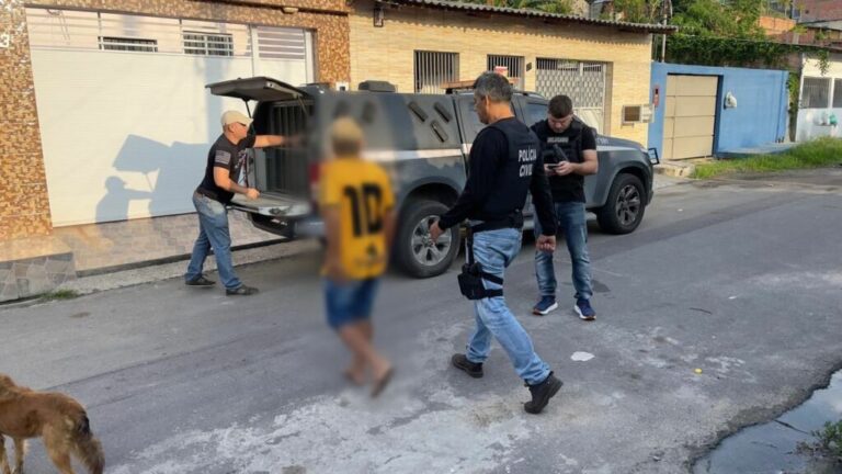 Pais que fugiram do interior do AM para não pagar pensão são presos em Manaus