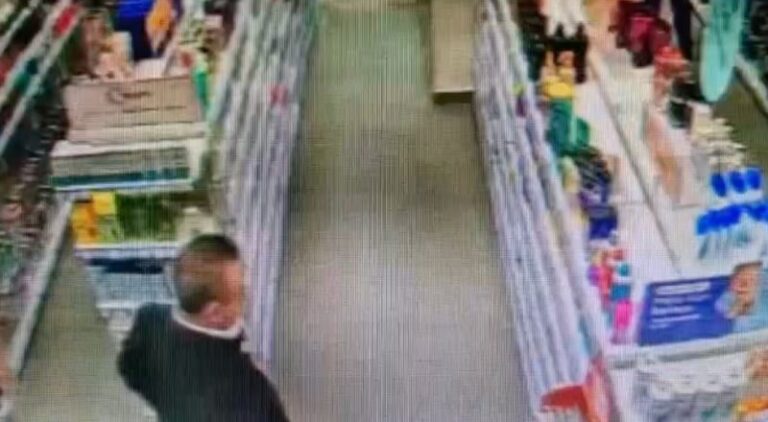 VÍDEO: Taxista é morto com tiro na cabeça durante assalto em farmácia