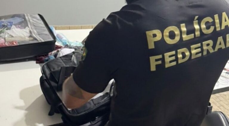 PF prende casal com mais de 11 kg de cocaína em mochilas no aeroporto de Tabatinga