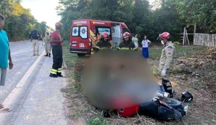 Motociclista morre após colisão com carro na BR-174, no AM