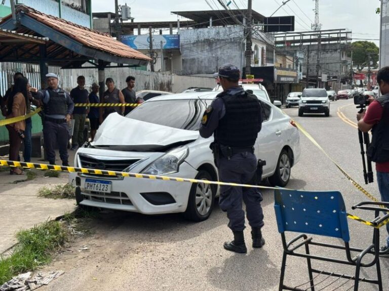 VÍDEO: motorista é morto a facadas dentro de carro no bairro Educandos, em Manaus