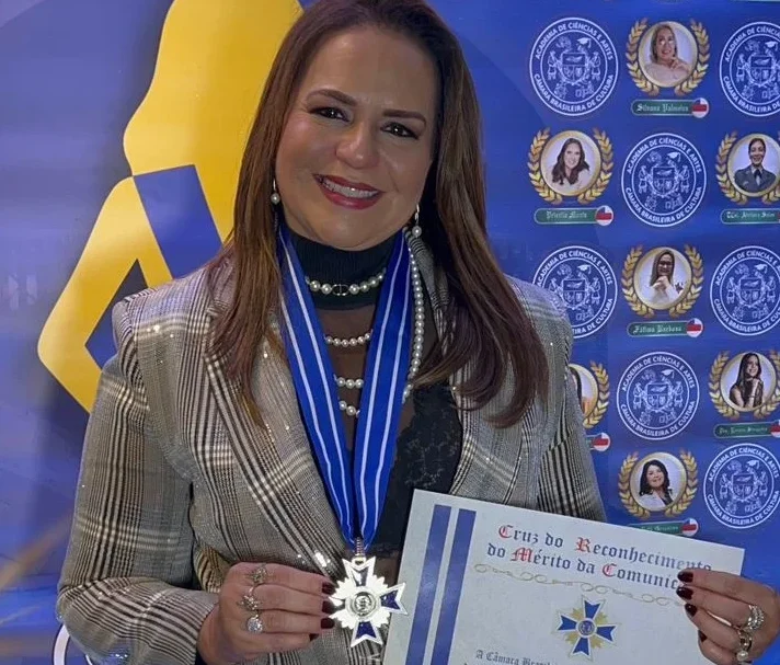 Cileide Moussallem entra para a história ao receber comenda inédita da Academia de Ciências e Artes da Amazônia