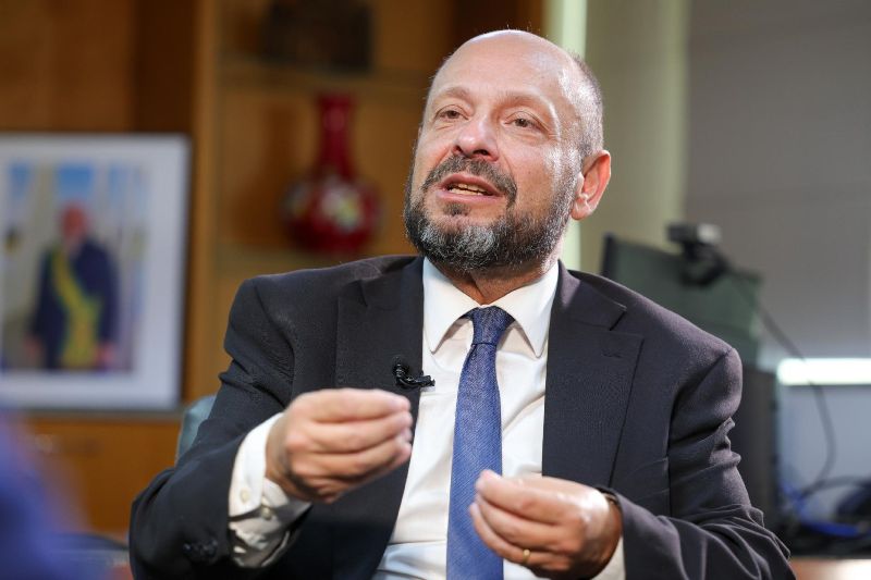 Gilberto Waller é demitido da presidência do INSS; servidora de carreira assume o cargo